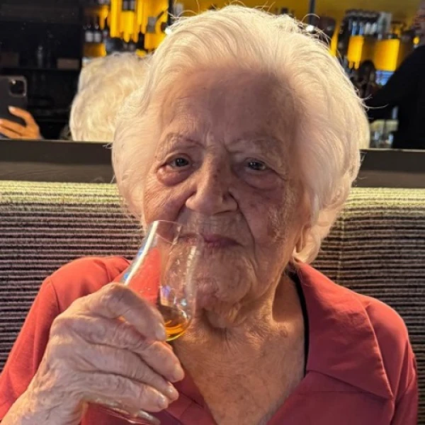 Cent'anni con il sorriso… e un goccio di Grappa!