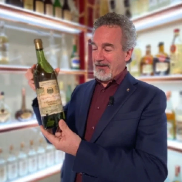 Der erste sortenreine Grappa